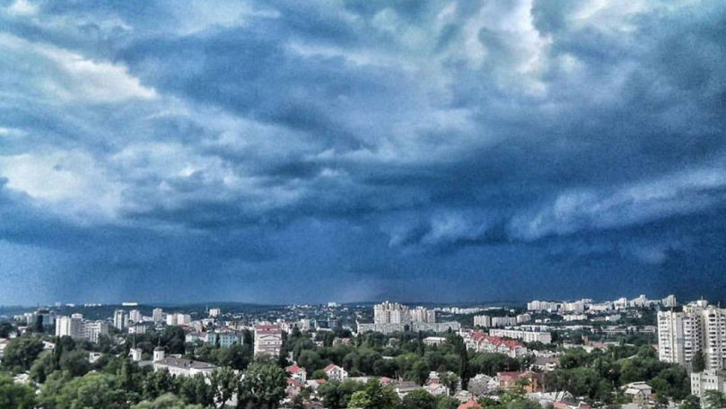 Furtuna Ashley lovește Moldova în weekend: Temperaturile scad brusc