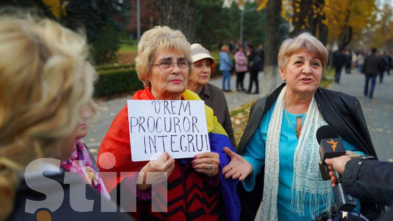 Protest la Parlament în susținerea Guvernului Sandu și a justiției