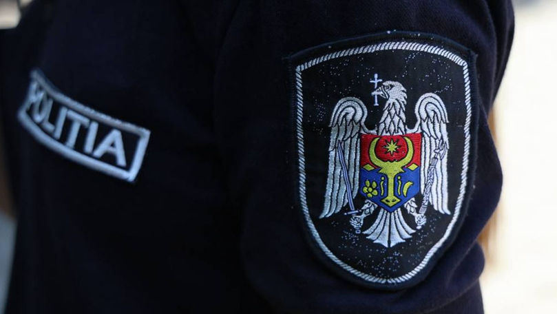 В Пухаченах произошел скандал между пьяной сотрудницей полиции и водителем.