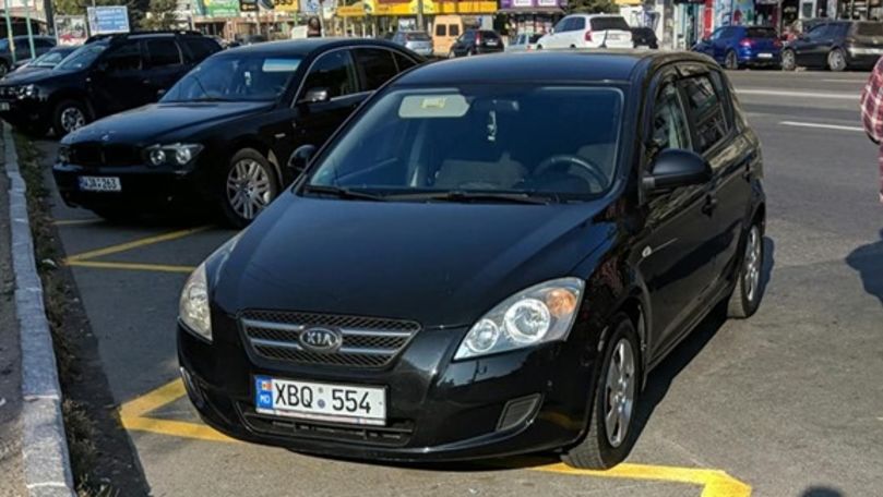 Gafa de râs și de plâns a unor șoferi din Chișinău la marcajul galben
