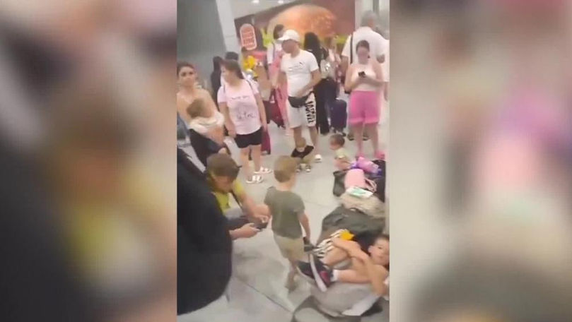 Scandal pe Aeroportul din Otopeni: Mai mulți pasageri moldoveni, blocați