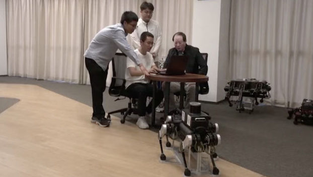 Câinele-robot destinat nevăzătorilor ar putea intra în producție
