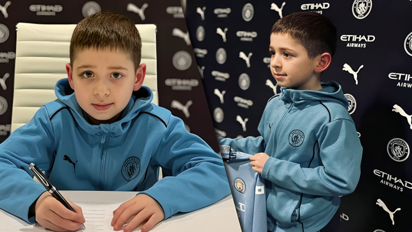 Un băiețel de 8 ani din Moldova a semnat un contract cu Manchester City