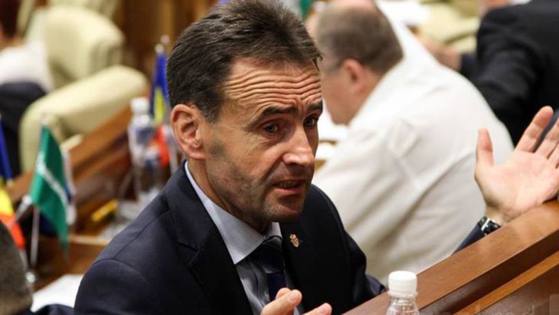 Un ex-deputat explică de ce nu există temei pentru a dizolva Parlamentul