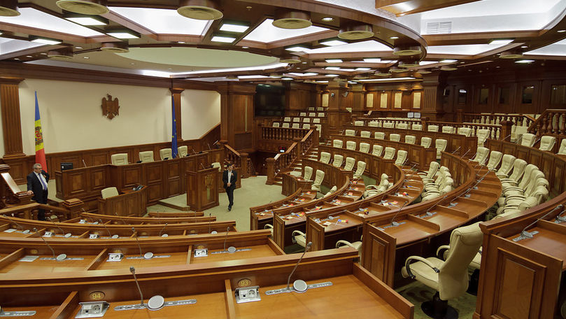 Первое заседание парламента будет очень показательным и станет ясно, по какой дороге будет идти Молдова ближайшие четыре года.