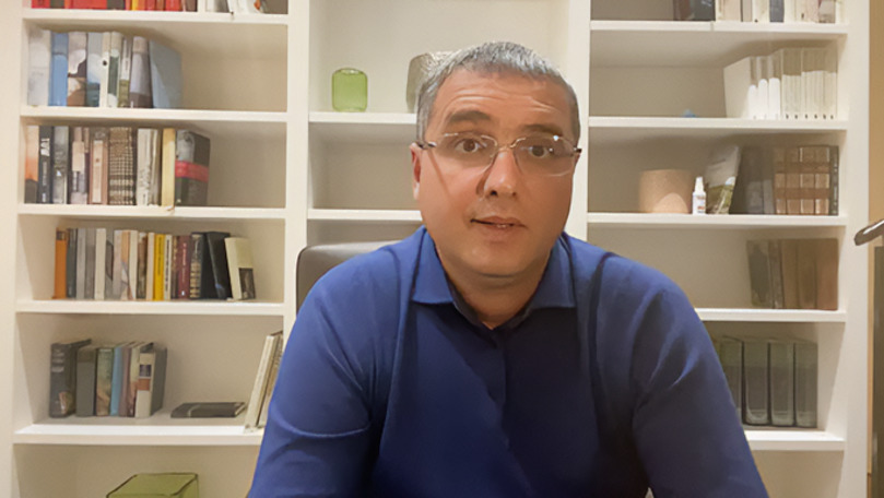 Усатый присоединился к призыву Санду выйти на протест.