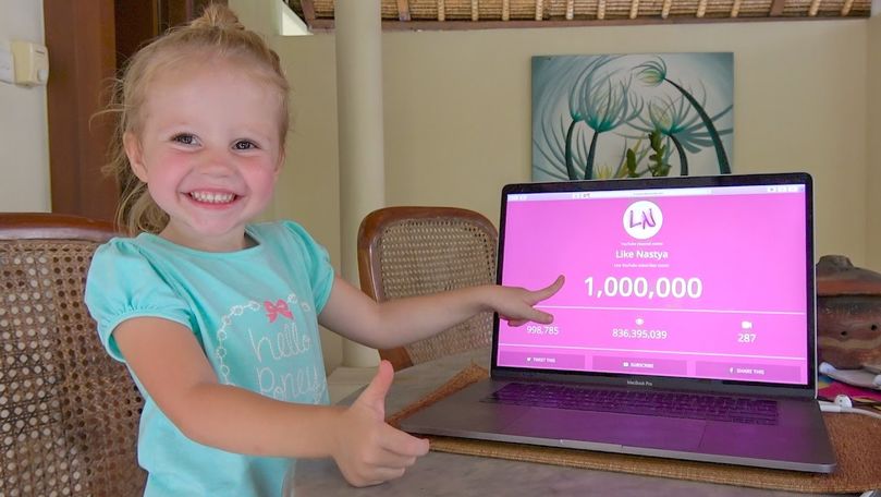 O fetiţă de 5 ani care suferă de o boală neurologică a devenit milionară