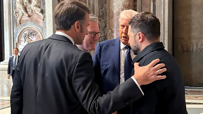 Macron și Starmer l-au făcut pe Trump să-și schimbe tonul față de Putin