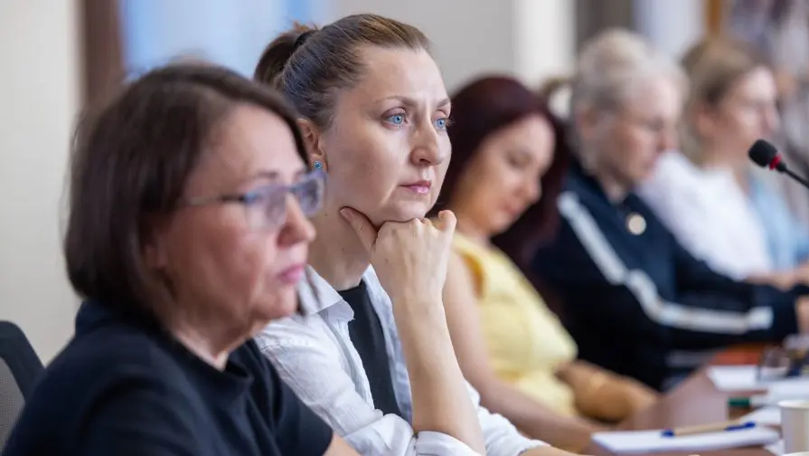 Profesorii de limbă română, instruiți în străinătate prin programul BRD