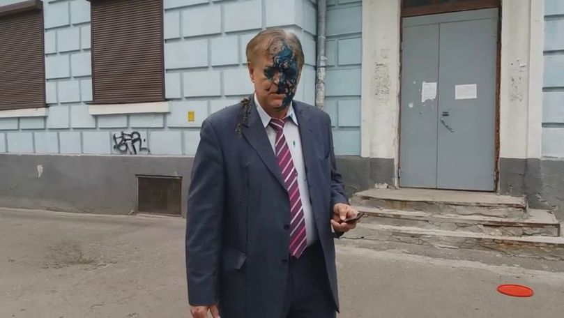 Kiev: Șeful unei organizații ruse, stropit cu verde de briliant