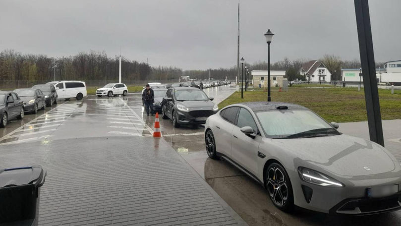 Trafic intensiv la punctul de trecere a frontierei Sculeni-Sculeni