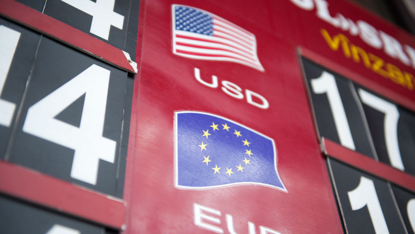 Curs valutar 12 iulie 2025: Cât valorează un euro și un dolar