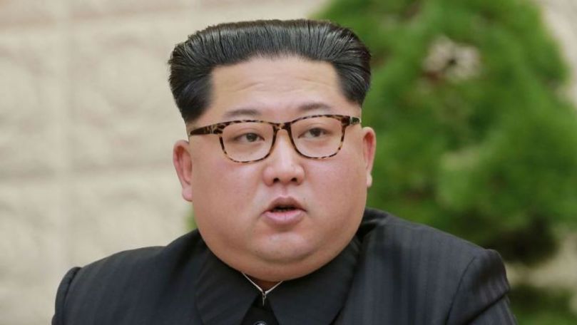 Kim Jong-Un, întâmpinat cu onoruri militare și covor roșu în Rusia