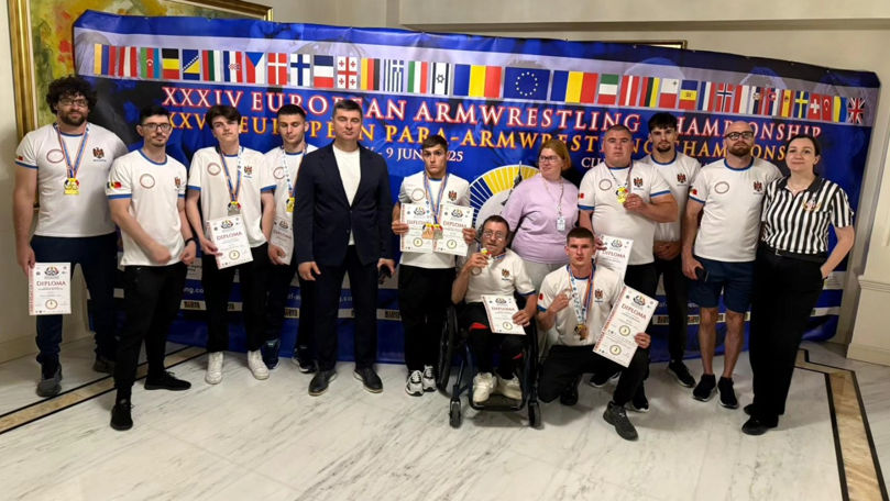 Sportivii moldoveni, premiați la Campionatul de Armwrestling EuroArm