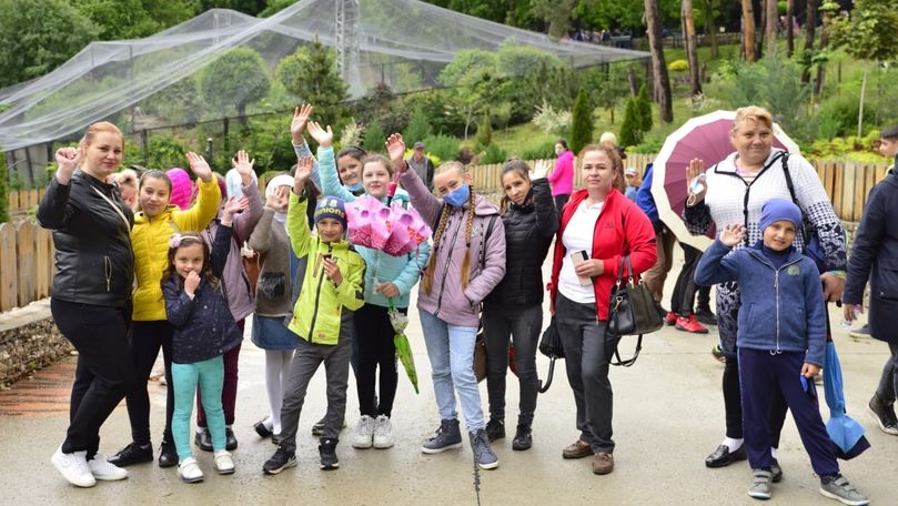 Copiii din centrele de plasament au mers astăzi gratis la Grădina Zoo