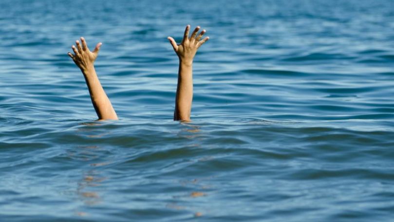Scăldat cu final tragic: O copilă de 13 ani s-a înecat în Nistru