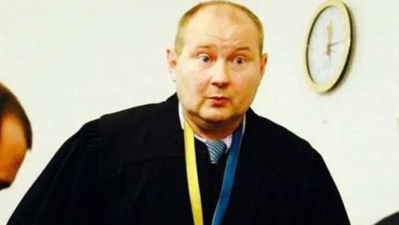 Судья обвиняется в получении щедрой взятки, чтобы принять решение в пользу человека, обвиненного в продаже наркотиков. Фото: uapress.info.