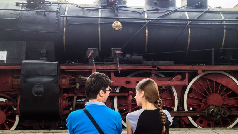 Un cuplu a primit o amendă uriașă după ce au făcut amor într-un tren
