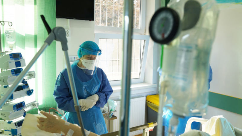 Mesajul dur al unui medic: Nu era mai simplu să se vaccineze?
