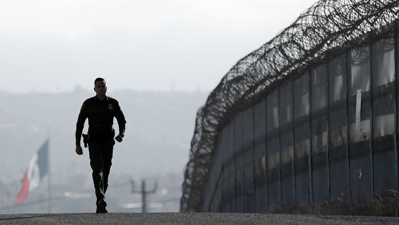 SUA: Un judecător blochează proiectul asupra zidului la frontieră
