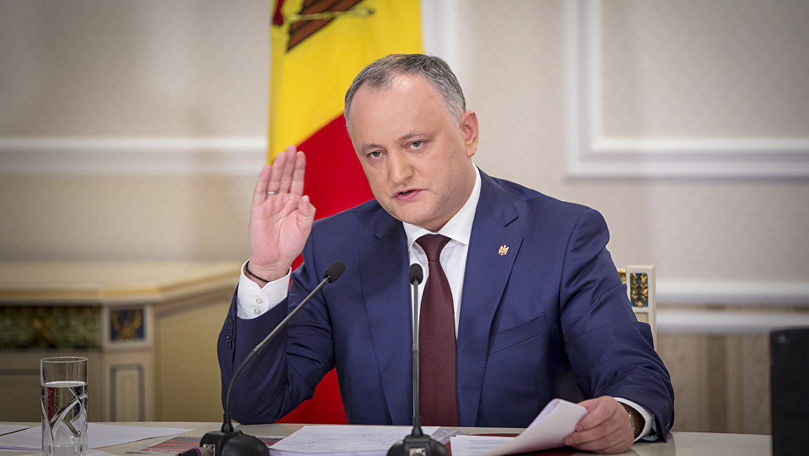 Petiția pentru demiterea președintelui Dodon, semnată de mii de oameni