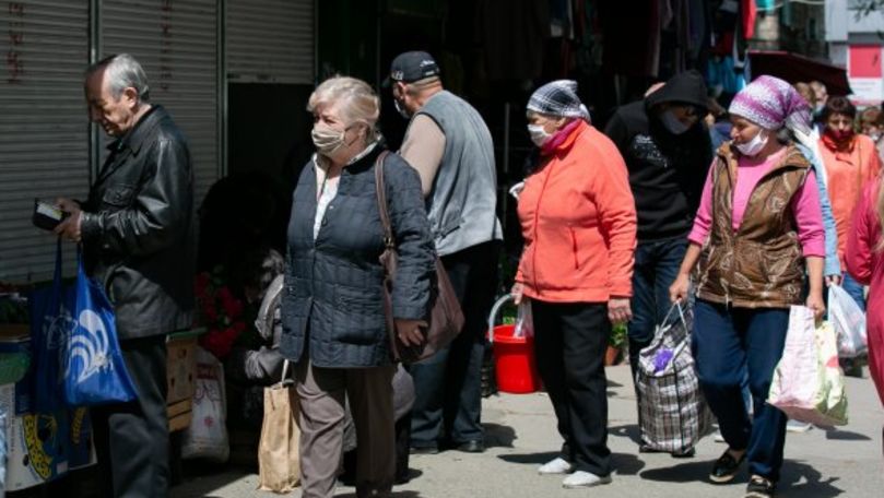 Pregătiri de Blajini: Oamenii s-au îmbulzit la piață după pomeni