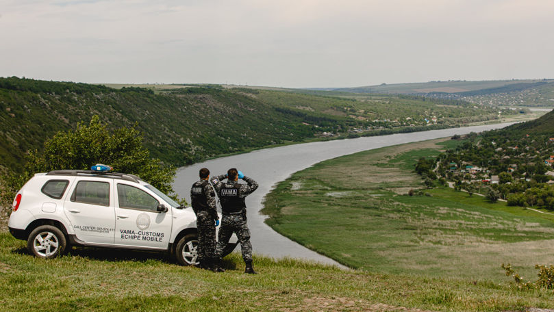 Un șofer, depistat de Echipele mobile ale Vămii cu bunuri nedeclarate