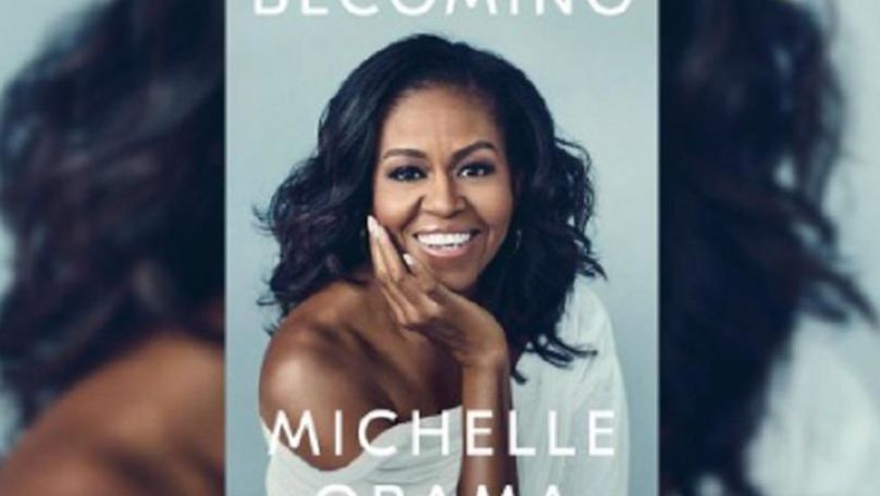 Vânzări record la cartea de memorii scrisă de Michelle Obama
