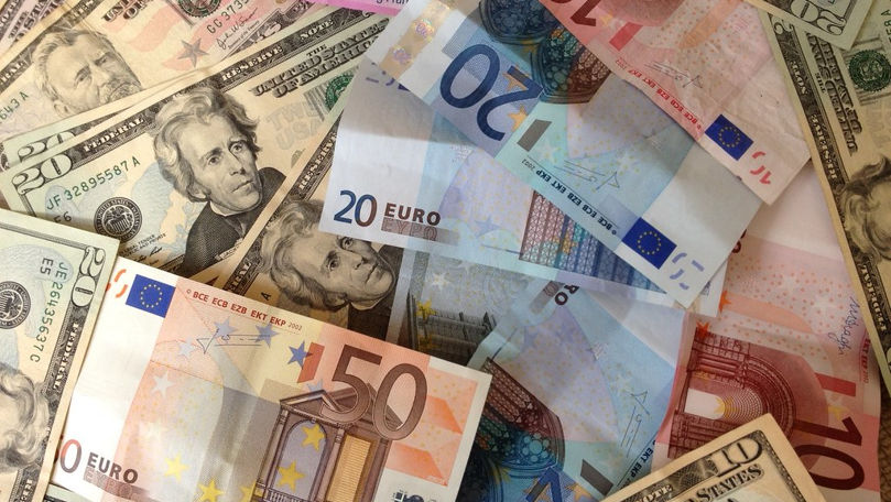 Curs valutar 10 septembrie 2025: Cât valorează un euro și un dolar