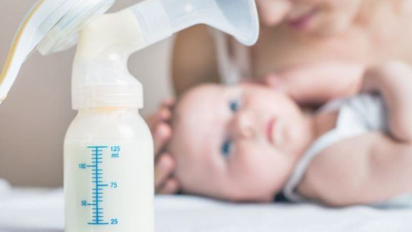 Lapte matern contaminat cu substanțe ignifuge, în Marea Britanie