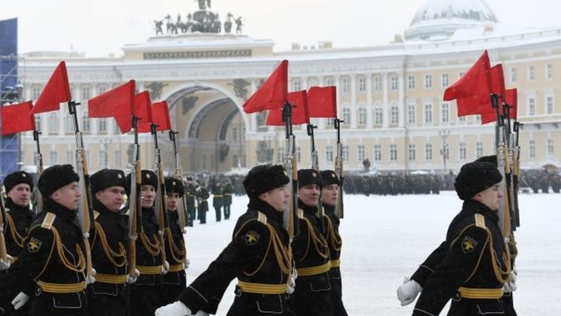 Defilare în Rusia cu ocazia a 75 de ani de la asediul Leningradului