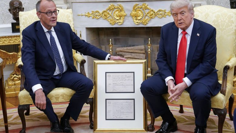 Merz s-a întâlnit cu Trump. Ce cadou a primit președintele SUA