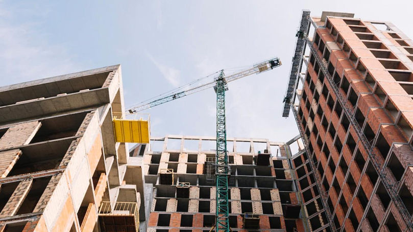Deși volumul construcțiilor crește, sectorul duce lipsă de angajați