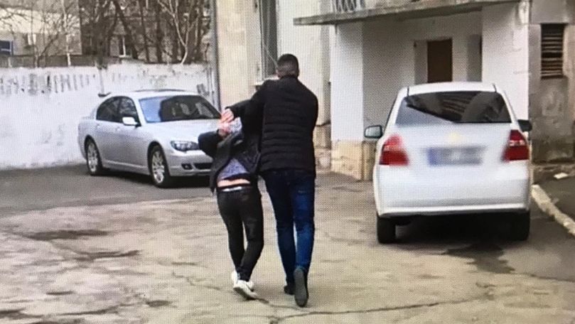 Полиция задержала 19-летнего мошенника, сдававшего в аренду чужие квартиры.