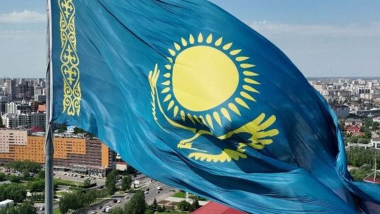 Казахстан запланировал отказаться от электричества из России с 2027 года.