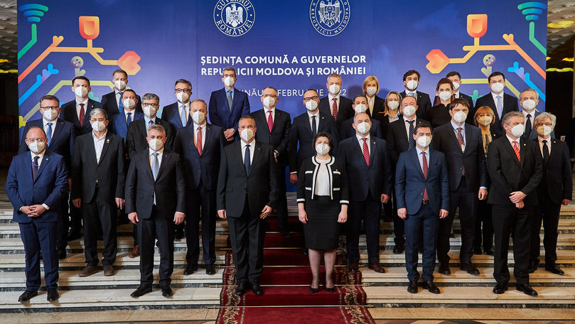 Primele imagini: Miniștrii români au ajuns la Palatul Republicii