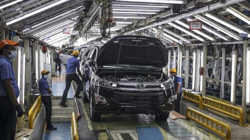 Toyota планирует в январе выпустить рекордное количество автомобилей.