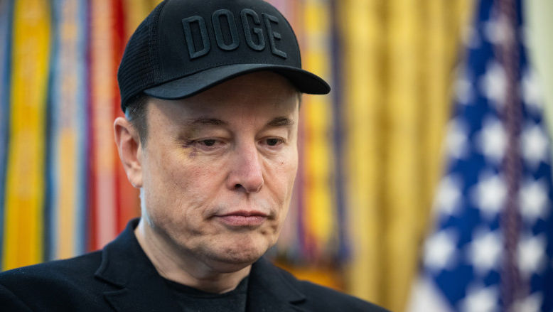 Elon Musk a apărut în public cu vânătăi pe față: Ce explicație a dat