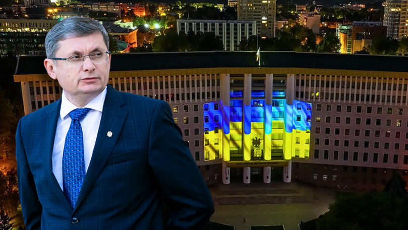 Parlamentul, luminat în culorile drapelului ucrainean: Mesajul lui Grosu