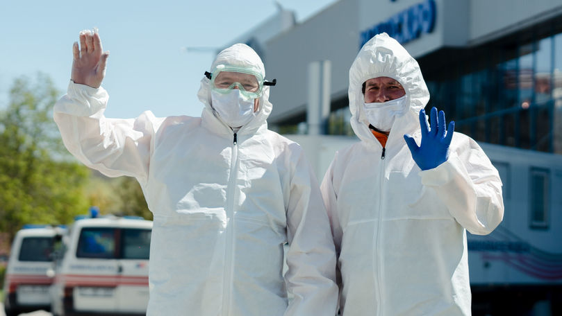 Veste bună: Peste 1.100 de lucrători medicali s-au tratat de COVID-19