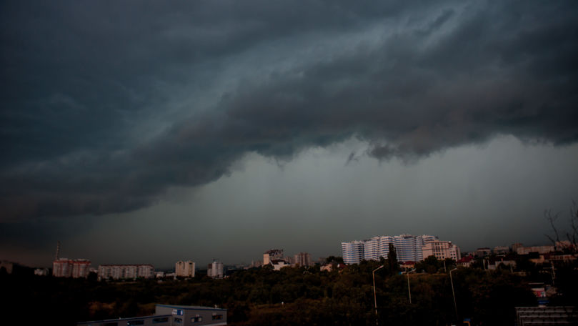 Alertă meteo: Cod Galben de ploi cu fulgere și grindină. Perioada vizată