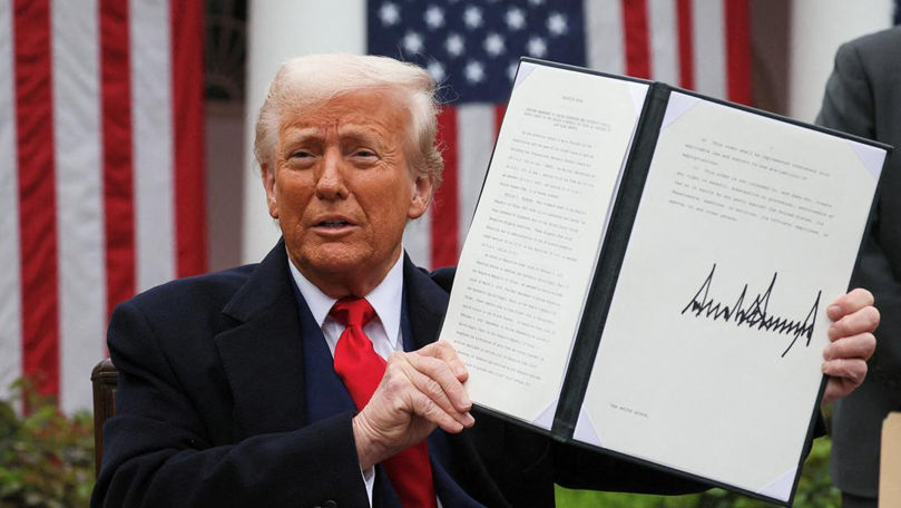 Трамп вводит пошлины для стран Европы, которые не одобряют его планы по Гренландии.