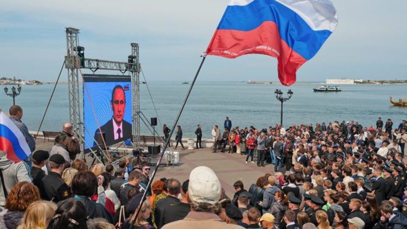 Vladimir Putin: Rusia nu a luat Crimeea. A fost a noastră întotdeauna