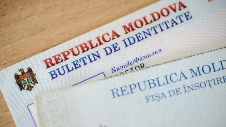 Un nou act de identitate în R. Moldova. Când va fi eliberat cetățenilor