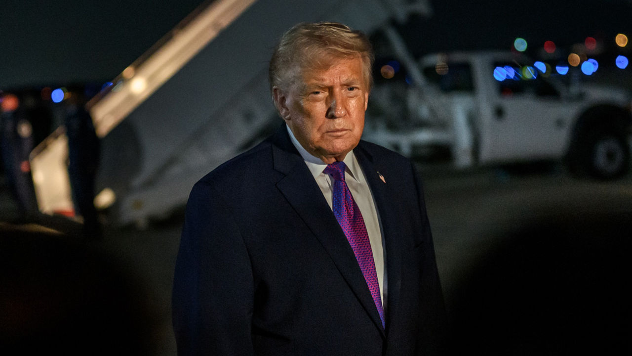 Трамп попросил премьера Израиля прекратить удары по энергетическим объектам Ирана.