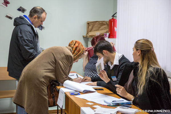 Observatorii Promo-LEX constată încălcări în procesul electoral.