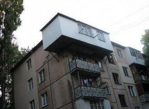 На планы пристроить к жилому дому магазин, кафе или дополнительную жилую комнату наложен официальный запрет.