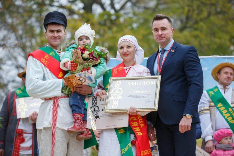 В Белоруссии хотят ввести двухнедельный декрет для отцов.