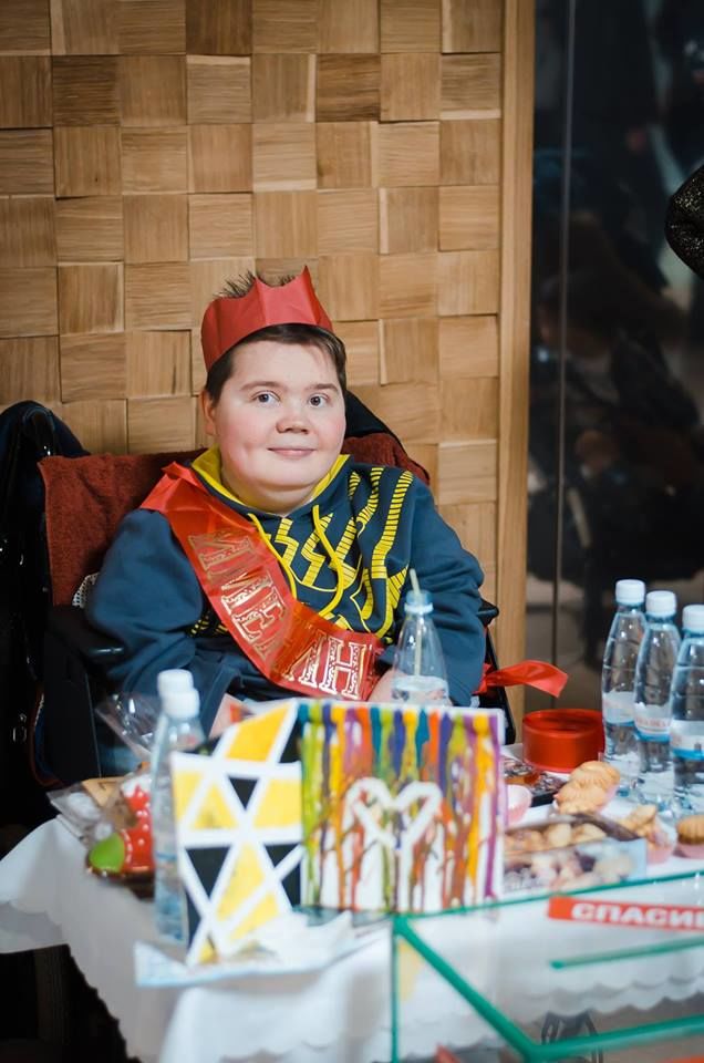Резинский священнослужитель Евгений Бобок пытается всеми путями отобрать жилплощадь у лица с ограниченными возможностями.
