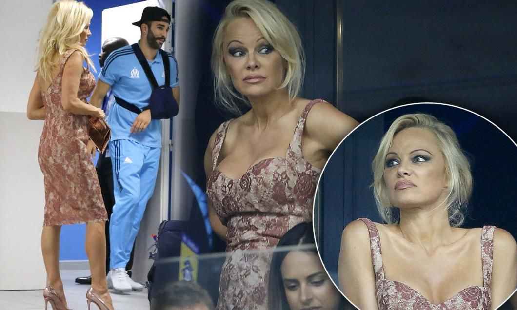 Pamela Anderson face furori şi la 50 de ani: Cum se costumează. Foto: DigiSport